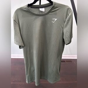 Army green gym shark tshirt / size medium